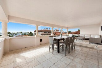 19253 Fisher Island Dr in Miami Beach, FL - Building Photo - Building Photo