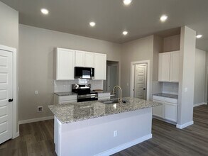 318 Savannah in Odessa, TX - Building Photo - Building Photo
