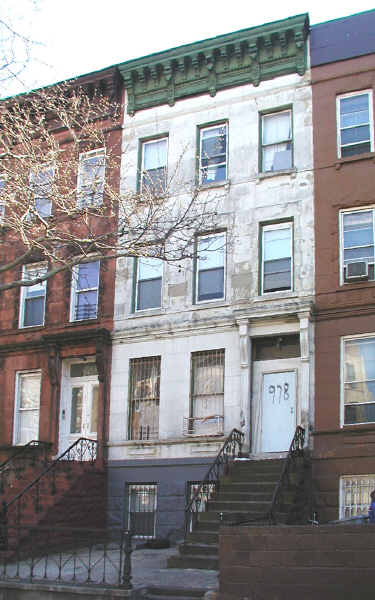 978 Saint Marks Ave in Brooklyn, NY - Building Photo