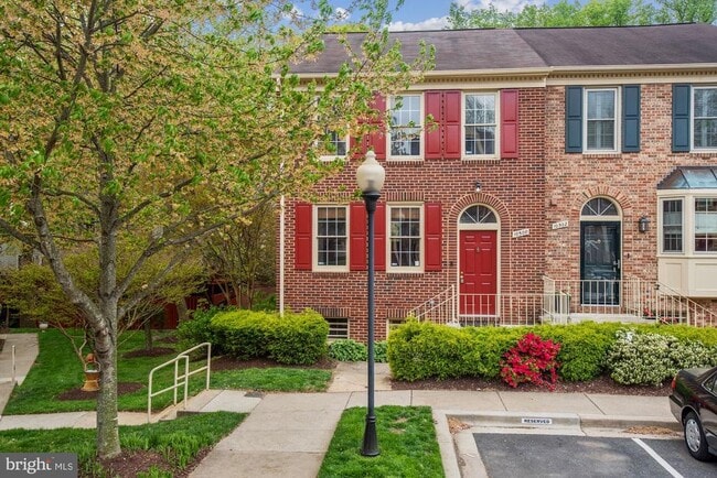 10500 Grove Ridge Pl in Rockville, MD - Building Photo - Building Photo