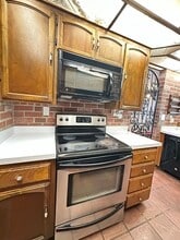 7890 E Spring St in Long Beach, CA - Building Photo - Building Photo