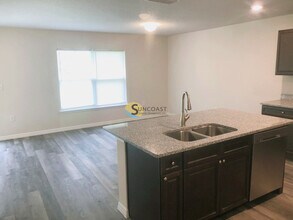 16 Providence Ln in Palm Coast, FL - Building Photo - Building Photo