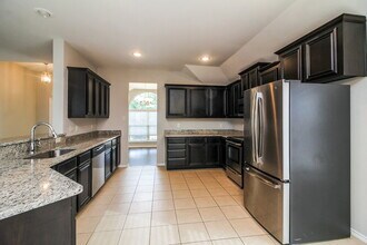 1323 Artemus Dr in Lancaster, TX - Building Photo - Building Photo