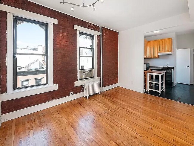 property at 32 Jones St