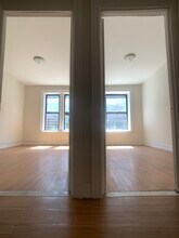 76 Vermilyea Ave in New York, NY - Building Photo - Building Photo