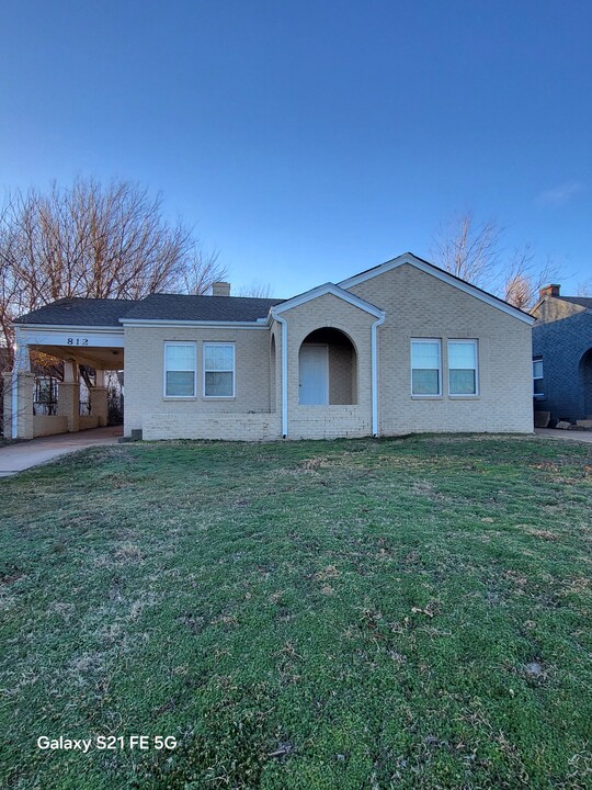 812 NE 28TH ST in Oklahoma City, OK - Building Photo