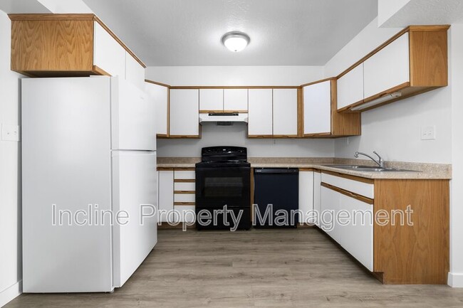 2986 W 4100 S in West Valley City, UT - Building Photo - Building Photo