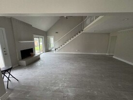 529 Brandon Rd in Conroe, TX - Building Photo