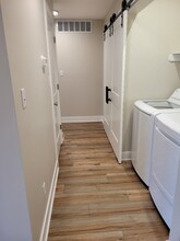 4977 W 16th St, Unit B in Indianapolis, IN - Building Photo - Building Photo