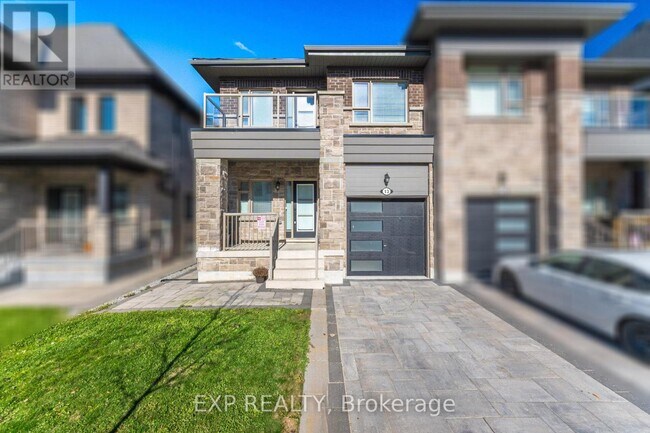 13 Alan Williams Trl in Uxbridge, ON - Building Photo - Building Photo