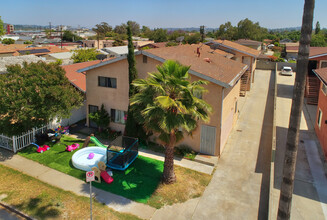 4122 Sequoia St in Los Angeles, CA - Foto de edificio - Building Photo