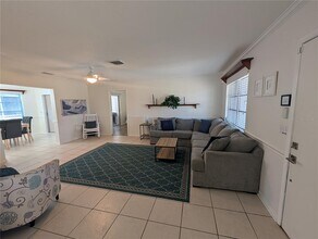 5355 Kent Rd in Venice, FL - Building Photo - Building Photo