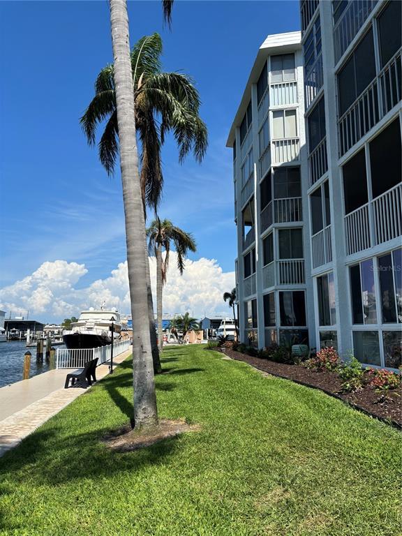 4904 38th Way S in St. Petersburg, FL - Building Photo - Building Photo