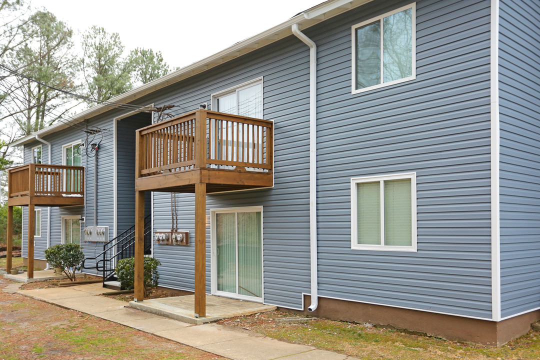 Vines at Timberline in Bessemer, AL - Building Photo