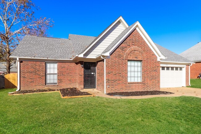 7308 Stonington Dr in Memphis, TN - Building Photo - Building Photo