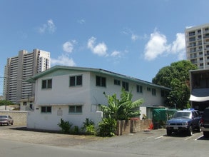 2811 Winam Ave in Honolulu, HI - Building Photo - Building Photo