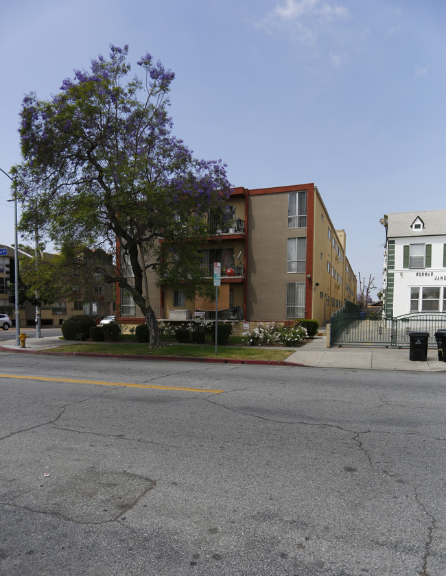 St. Andrews in Los Angeles, CA - Foto de edificio - Building Photo