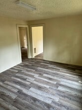 4949 Enterprise St in Baton Rouge, LA - Building Photo - Building Photo