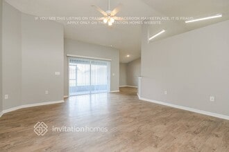 331 Cloverdale Rd in Winter Haven, FL - Foto de edificio - Building Photo