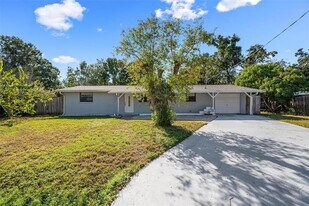 4030 S Mark Dr in Sarasota, FL - Building Photo