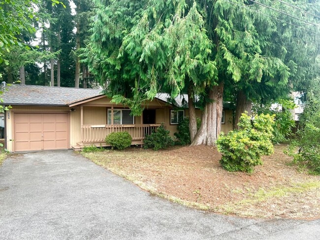 26826 Weaver Ave NW in Poulsbo, WA - Building Photo - Building Photo