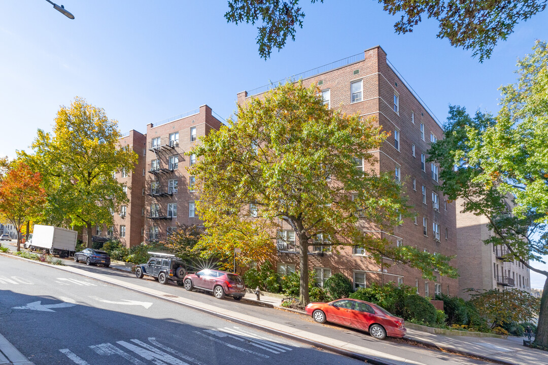 Lafayette Gardens in New York, NY - Building Photo