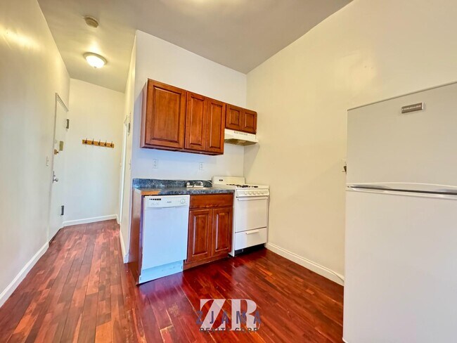 647 Prospect Pl in Brooklyn, NY - Building Photo - Building Photo