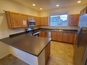 2122 Day Spring Dr in Windsor, CO - Building Photo - Building Photo
