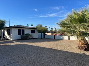 2347 W Coolidge St in Phoenix, AZ - Foto de edificio - Building Photo