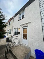 25 Windsor Ln in Clifton Heights, PA - Building Photo