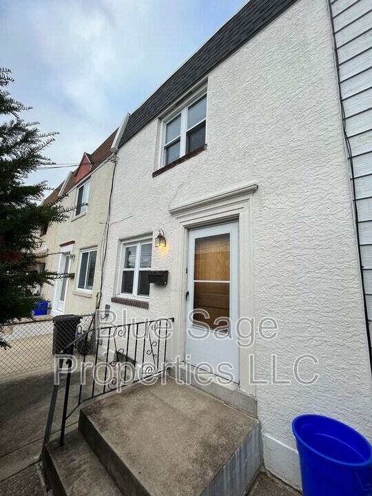 25 Windsor Ln in Clifton Heights, PA - Building Photo