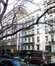 210 E 21st St in New York, NY - Building Photo - Building Photo