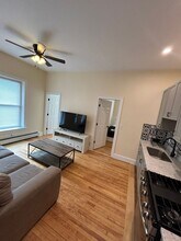 416 Pearl St, Unit 416 Pearl Street #2 in Burlington, VT - Foto de edificio - Building Photo