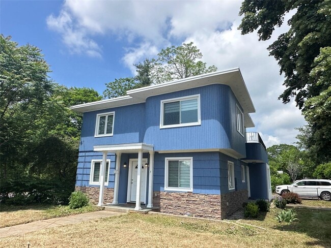 property at 7 Virginia Ave