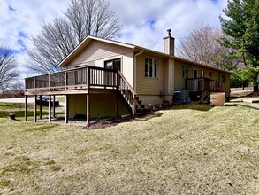 11591 McAllister Rd in Suttons Bay, MI - Building Photo - Building Photo