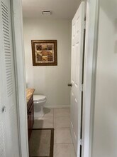11220 Caravel Cir in Ft. Myers, FL - Building Photo - Building Photo
