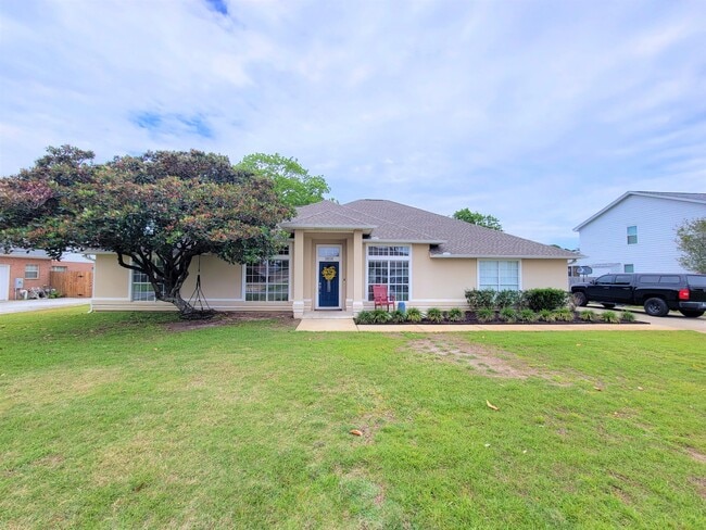 property at 3808 Saber Tooth Cir