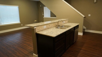 Uptown 408 in College Station, TX - Building Photo - Building Photo