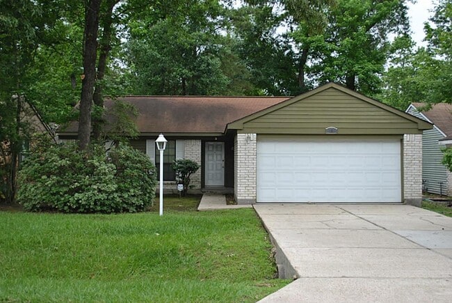 property at 18 Dellforest Ct