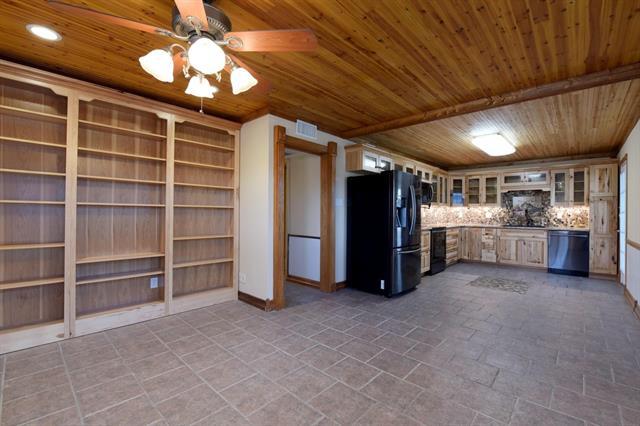 1207 W Wall St in Grapevine, TX - Building Photo - Building Photo
