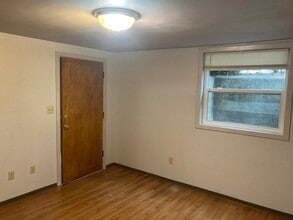 306 1st Ave, Unit 4 in Lewiston, ID - Foto de edificio - Building Photo