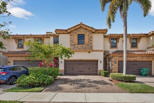 8435 Blue Cove Way in Parkland, FL - Building Photo