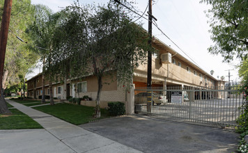 Pine Street Apartments in Redlands, CA - Building Photo - Building Photo