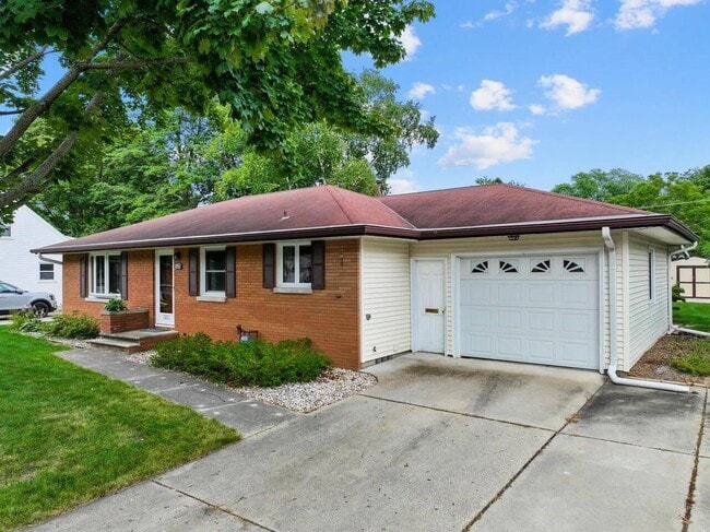property at 1523 Pilgrim St