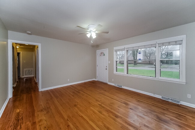 4610 Rutledge Dr NW in Huntsville, AL - Building Photo - Building Photo
