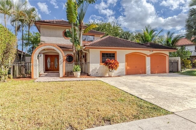 470 NW 38th Ave