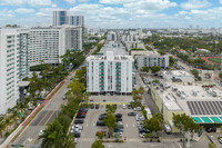 Mirador 1035 in Miami, FL - Foto de edificio - Building Photo