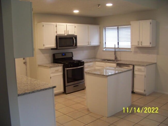 11922 Meadowfire Dr in Austin, TX - Building Photo - Building Photo