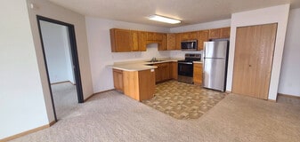 Sunridge Apartments in Detroit Lakes, MN - Building Photo