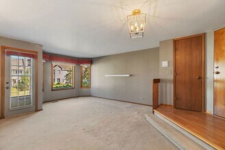 1871 Fox Run Dr, Unit A in Elk Grove Village, IL - Building Photo - Building Photo